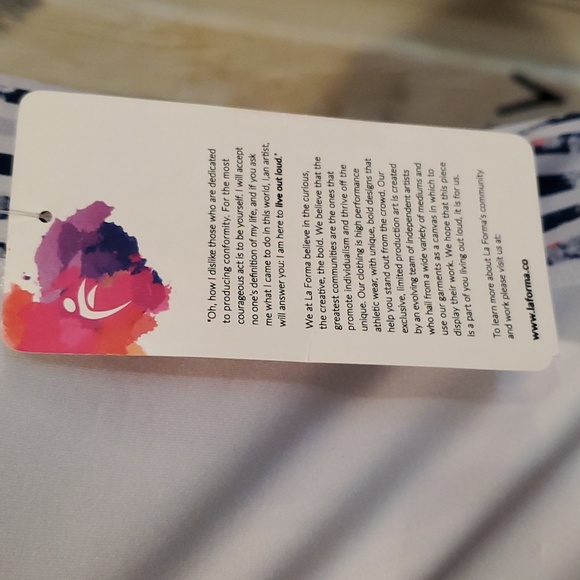 NWT La Forma Racer Back Tank White Blue Print Women M - Picture 3 of 7